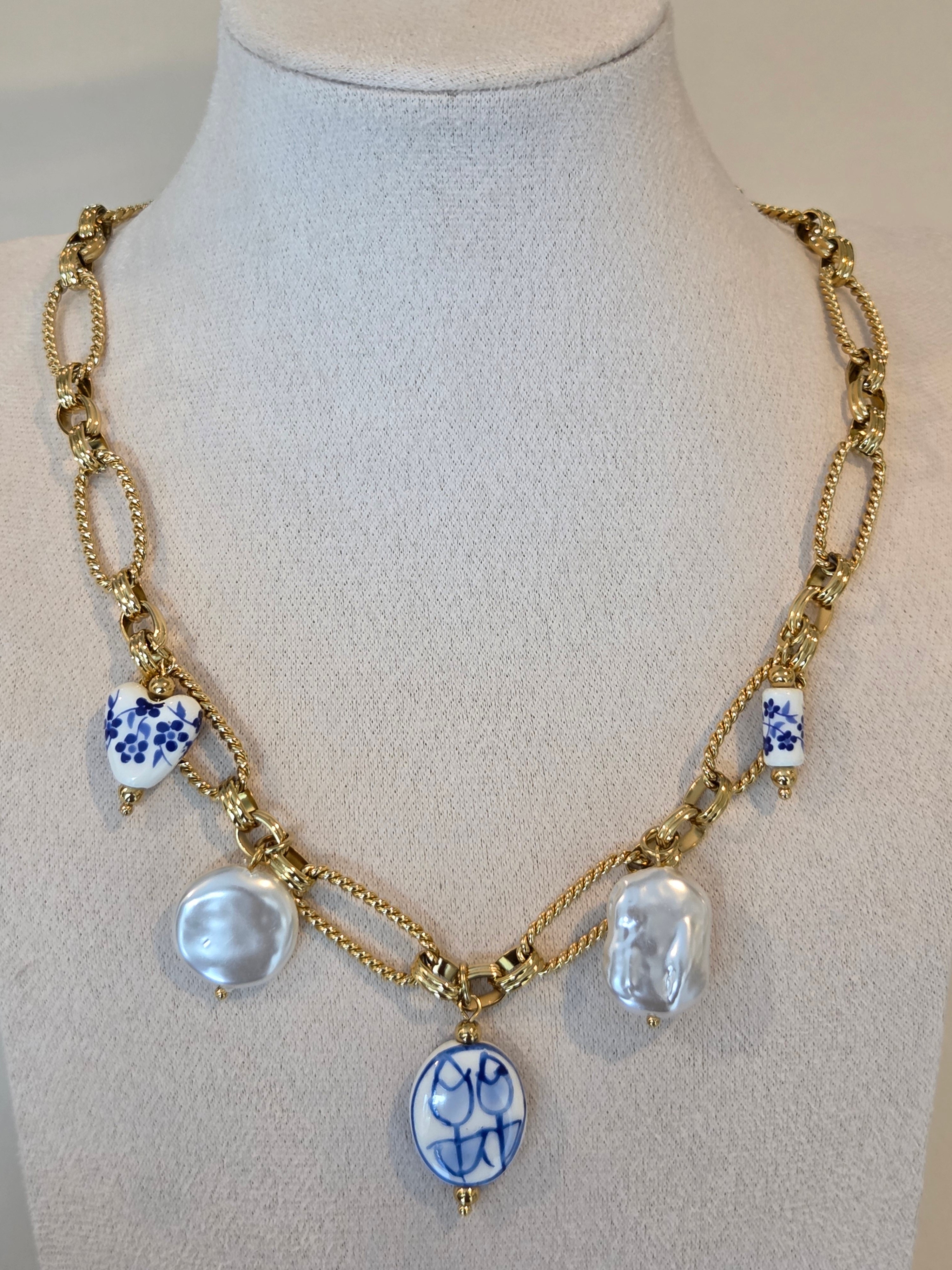 Collier à breloques Elyora