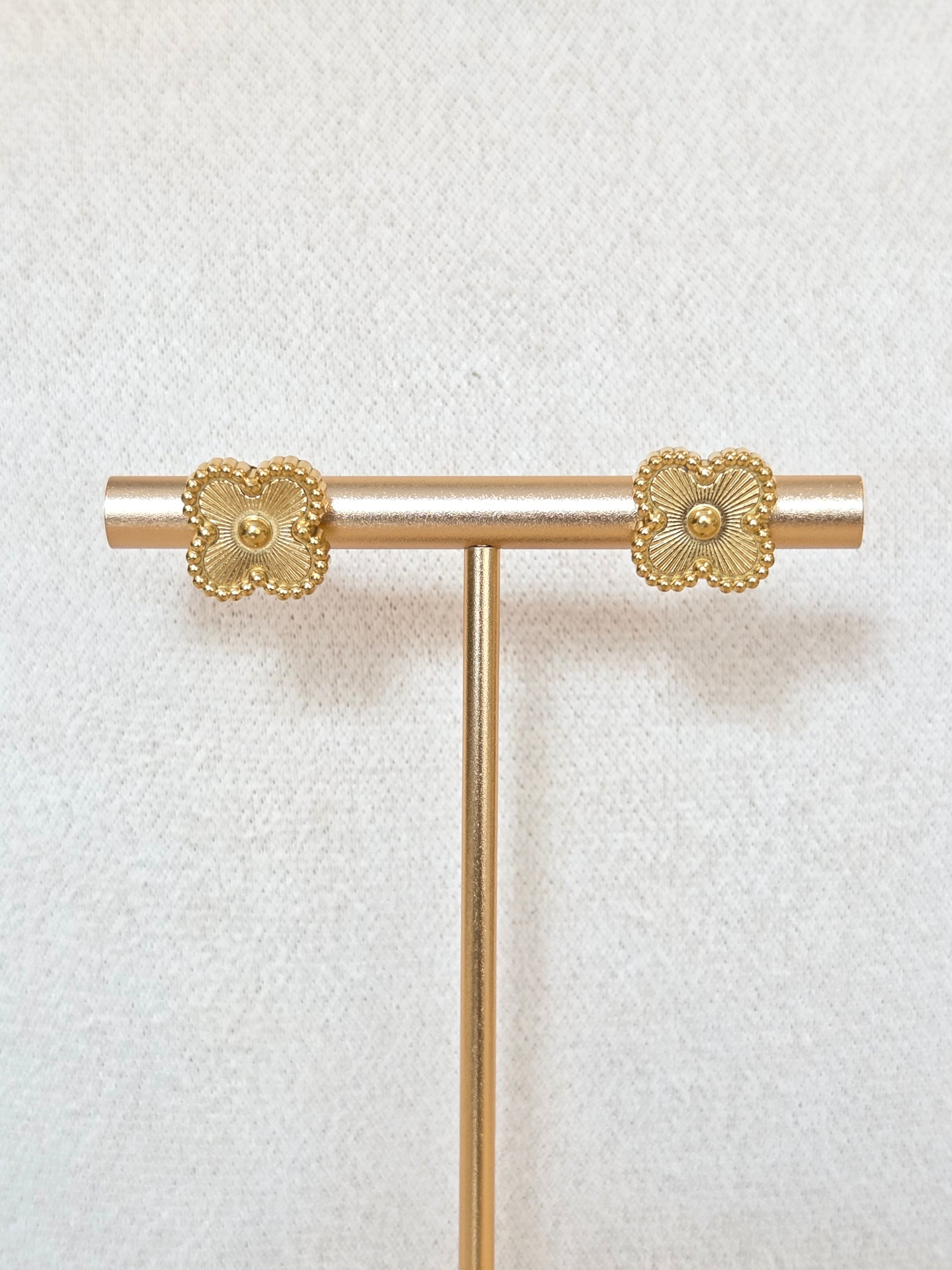 Boucles d'oreilles Clover Bloom en or