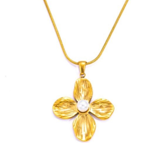 Petal Glow Necklace